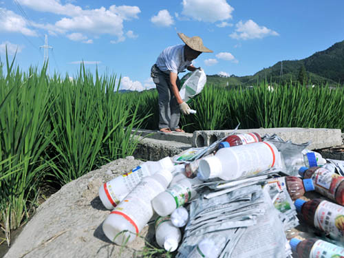安徽農(nóng)村開(kāi)展有毒有害垃圾回收工作，成果喜人